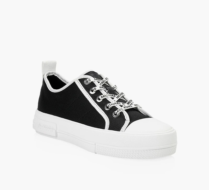 EVY LACE UP