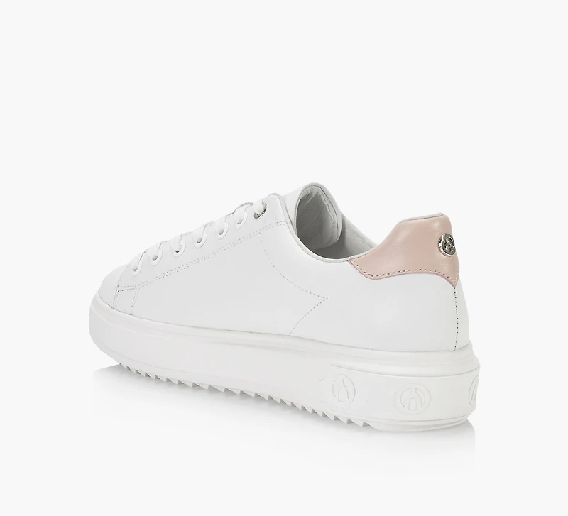 BETH SNEAKER