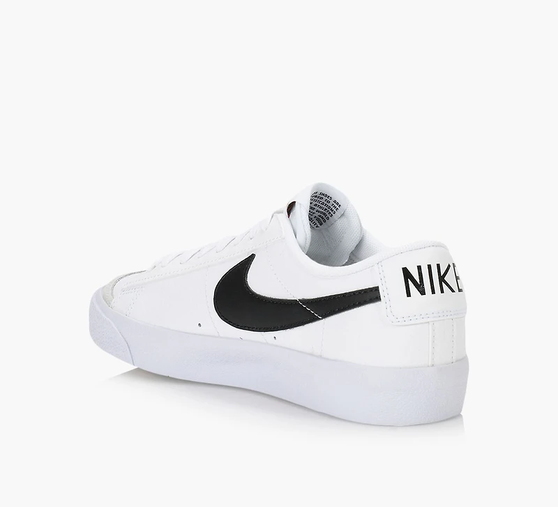BLAZER LOW 77