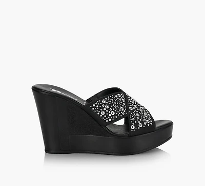 WATERFALL WEDGE SANDAL