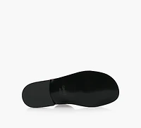 FEMININE BUCKLE TWO STRAP
