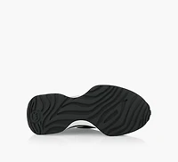 ARI SLIP ON