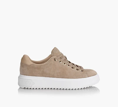 BETH SNEAKER