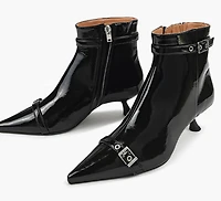 EYELETS KITTEN HEEL BOOT