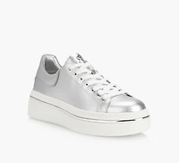 LYLA SNEAKER