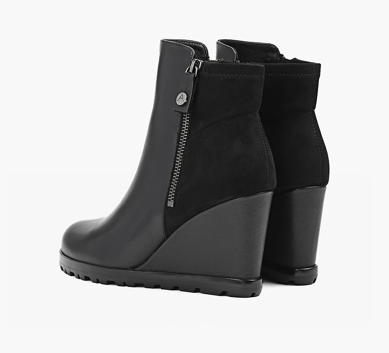 ARIA BOOTIE