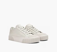 THE LEATHER SNEAKER