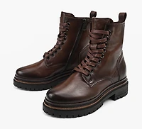 OCHRE BOOTIE