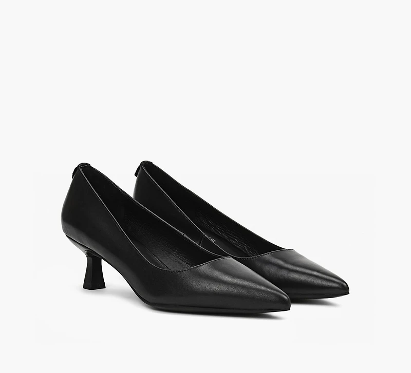 ODETTE PUMP