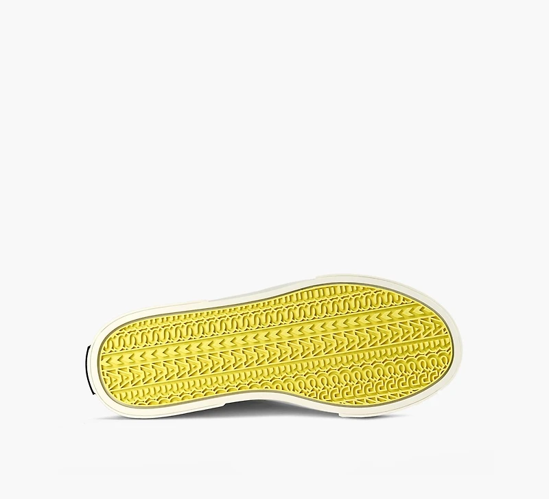 THE SNEAKER