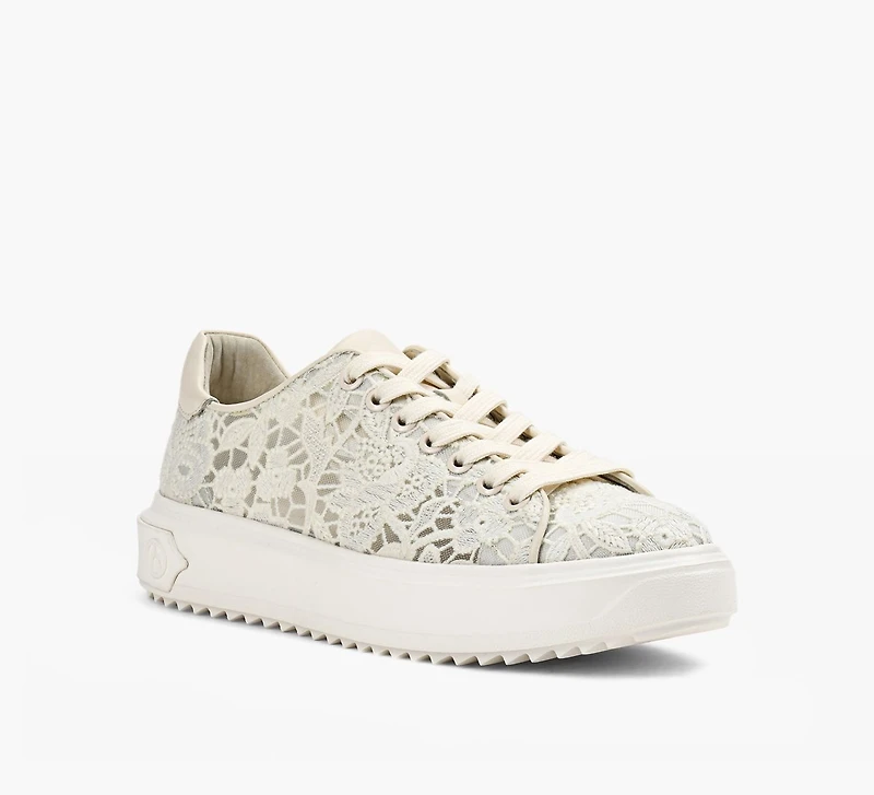 BETH LACE SNEAKER