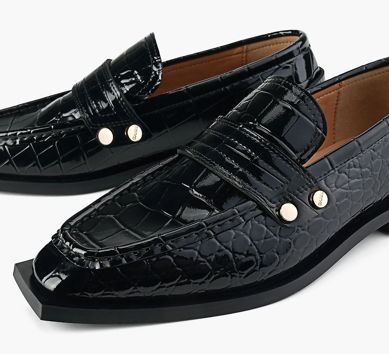 STUDS SQUARE TOE LOAFER