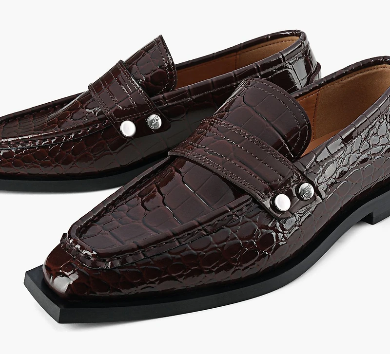 STUDS SQUARE TOE LOAFER