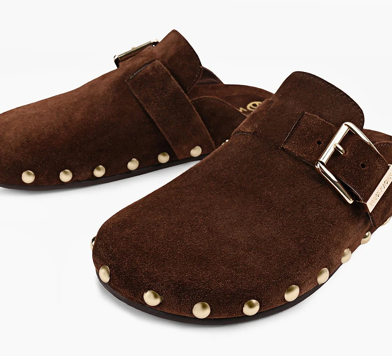 ROXANNE CLOG