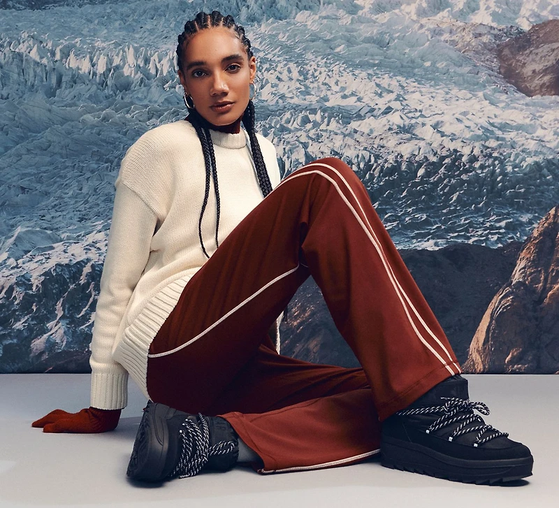 GALAXY MINI WOMEN'S PULL ON BOOTIE