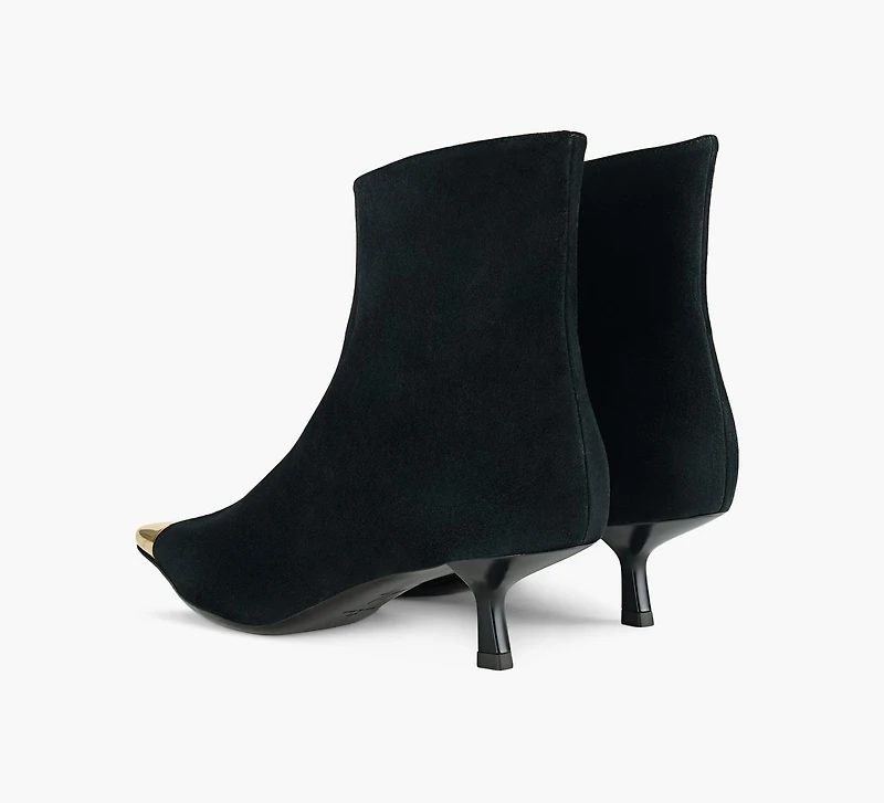 MELANIE BOOTIE