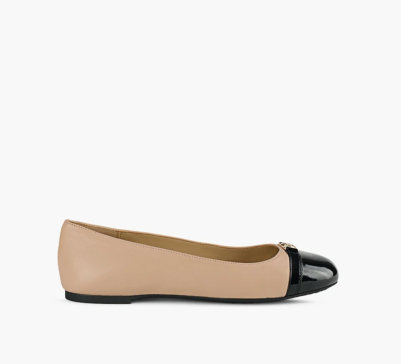 MANDY FLAT