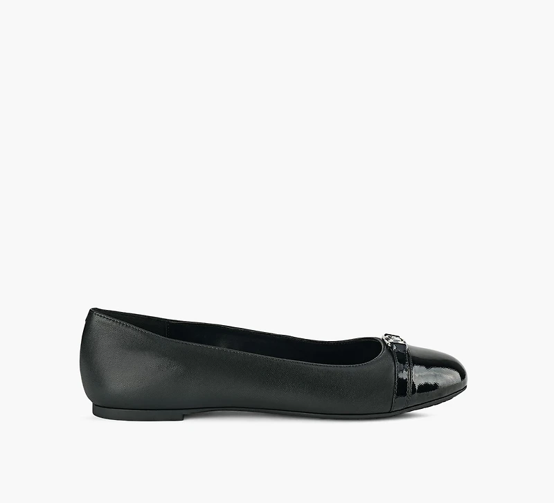 MANDY FLAT
