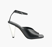 ELECTRA SANDAL