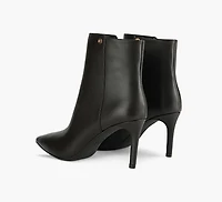 ALINA FLEX BOOTIE