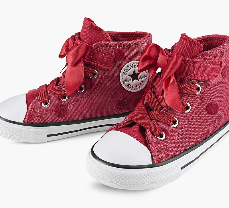 CHUCK TAYLOR ALL STAR BOWS