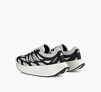 ADIZERO ARUKU