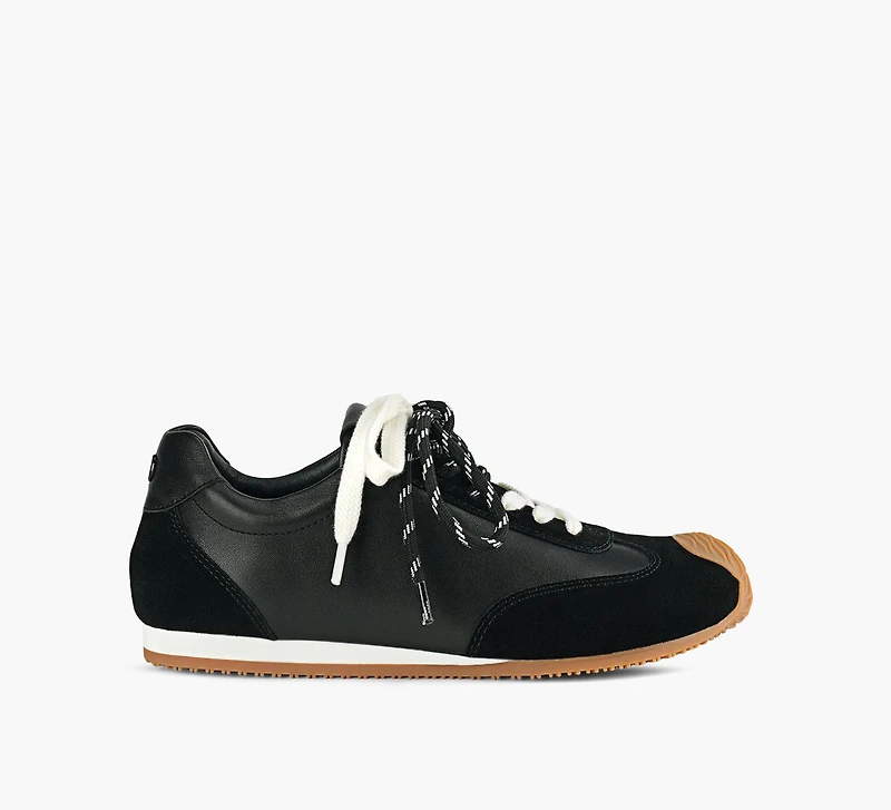 QUINN SNEAKER