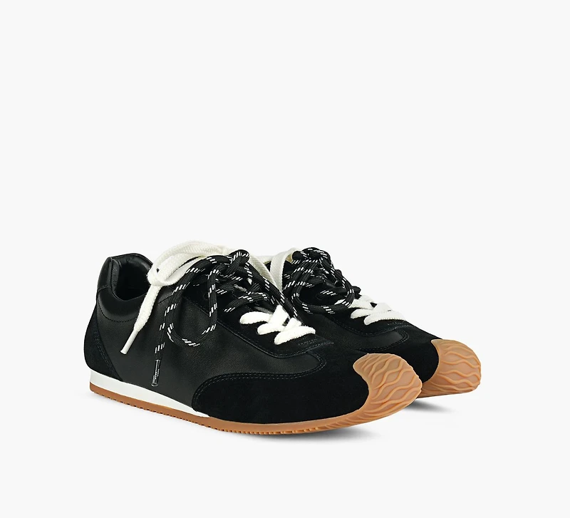 QUINN SNEAKER