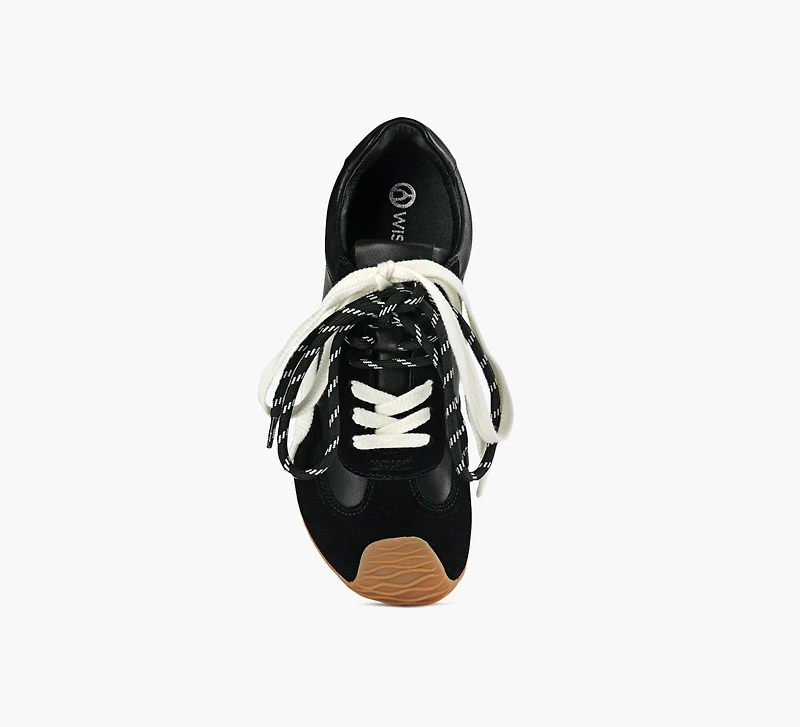 QUINN SNEAKER