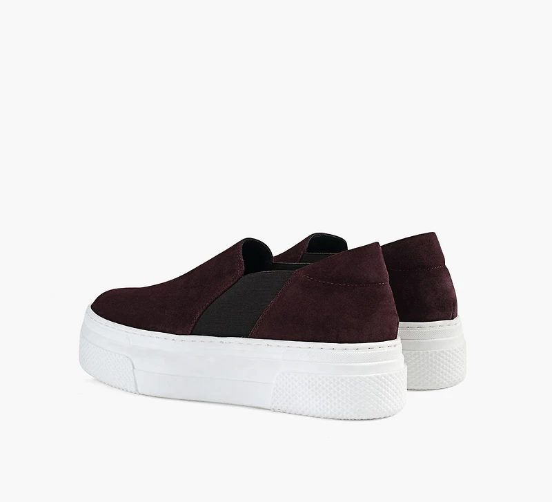 RUSSET SNEAKER