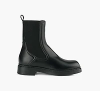 CRISP BOOTIE
