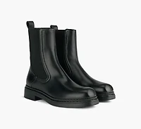 CRISP BOOTIE