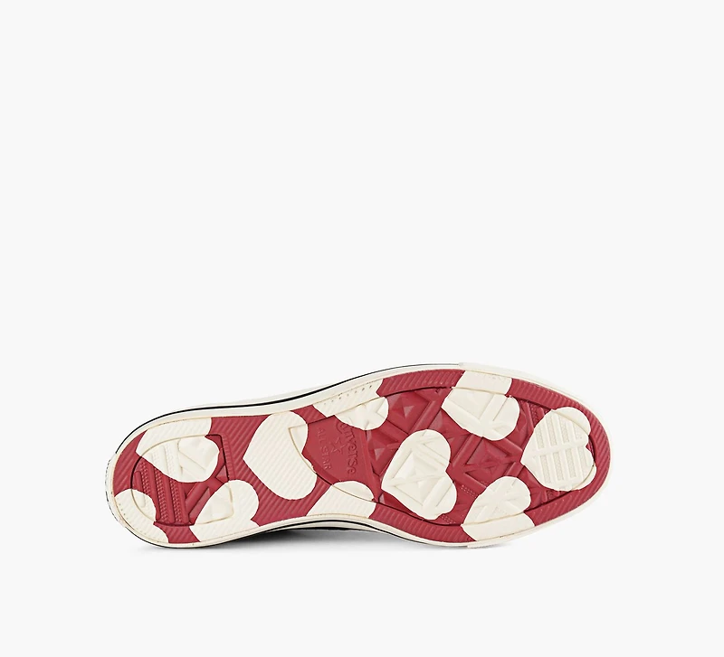 CHUCK TAYLOR ALL STAR