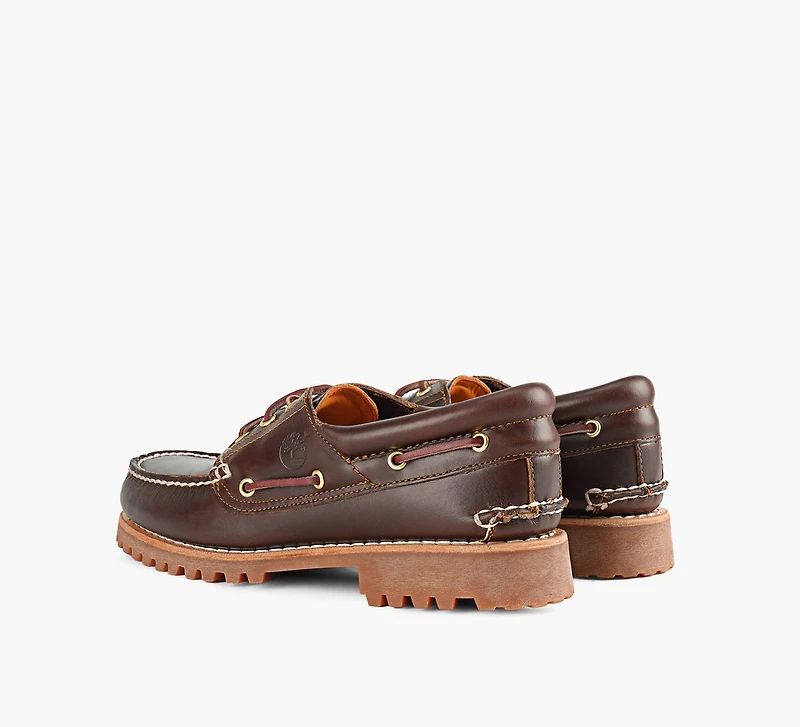 AUTHENTIC BOAT SHOE