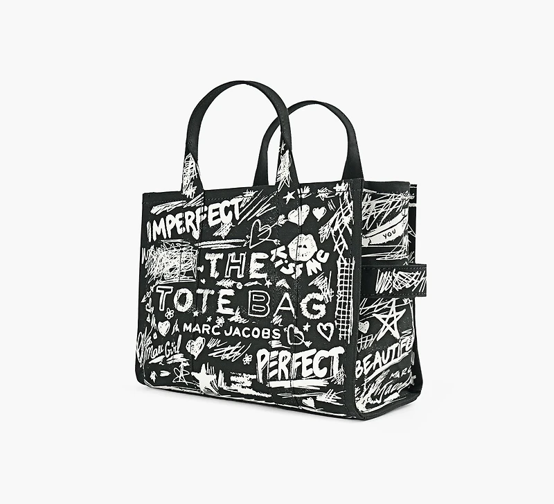 THE MEDIUM TOTE