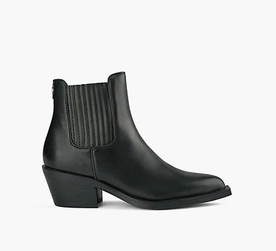 HELEN BOOTIE