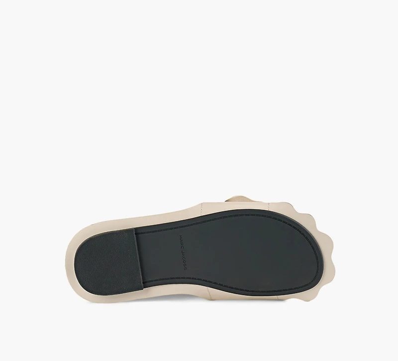 THE DAISY SANDAL