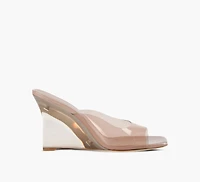 VINNIE LUCITE MULE