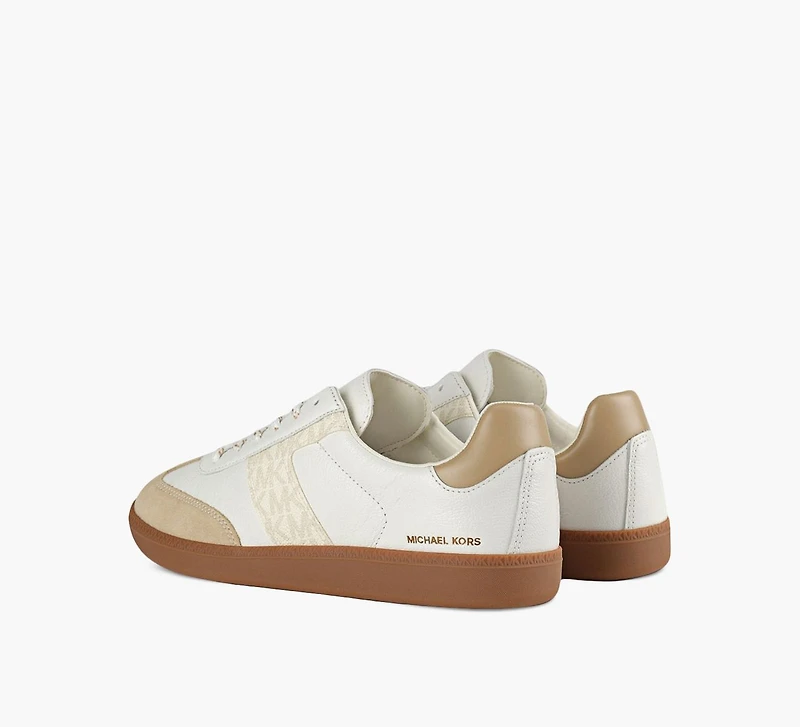 JOVIE À LACETS