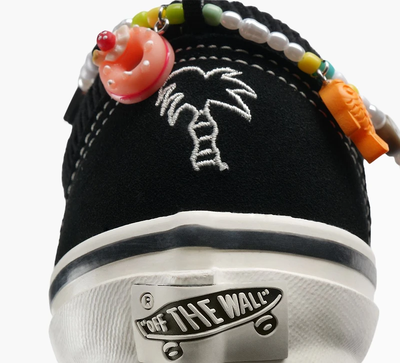 LX OLD SKOOL CHARMS