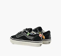 LX OLD SKOOL CHARMS