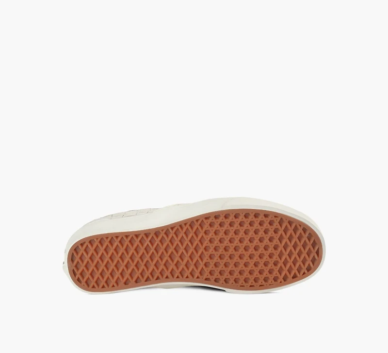 CLASSIC SLIP-ON