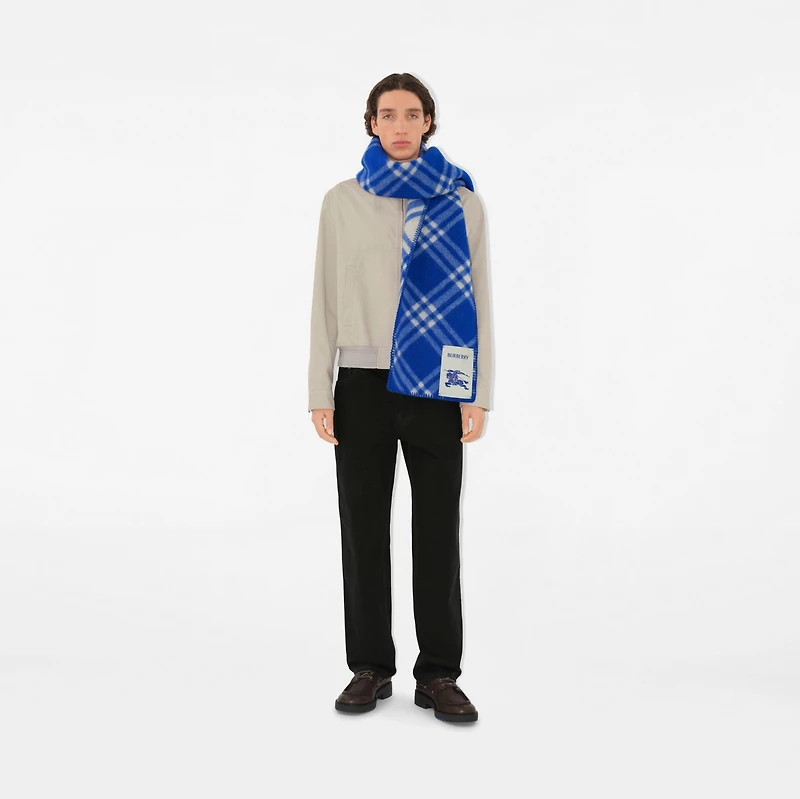 Check Wool Scarf in Knight blue | Burberry® Official