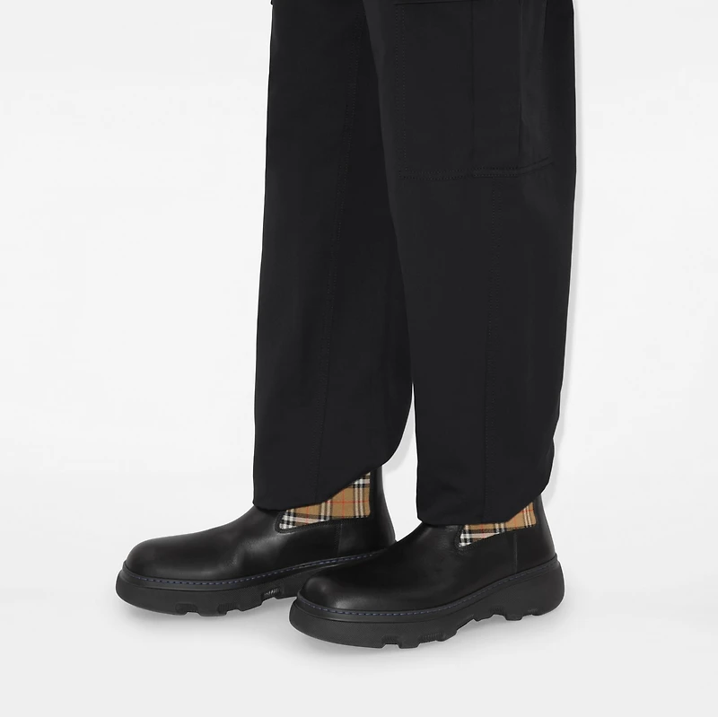 Leather Creeper Low Chelsea Boots in Black/sand - Men | Burberry® Official