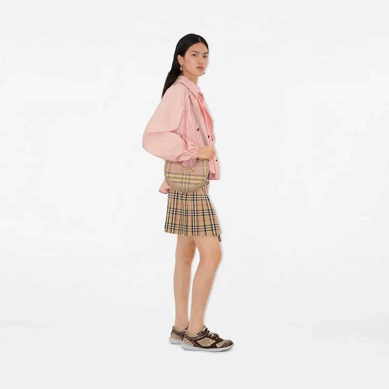 Horseshoe Crossbody Bag​ in Teacup pink - Women | Burberry® Official