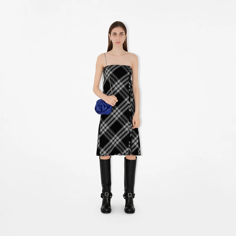 Rose Chain Clutch in Knight - Women | Burberry® Official