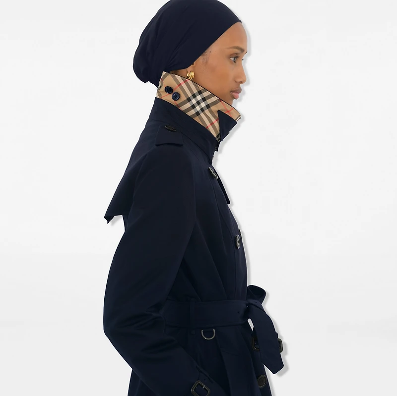 Long Chelsea Heritage Trench Coat in Coal blue - Women, Cotton Gabardine | Burberry® Official