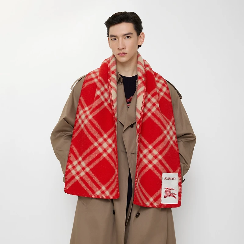 Check Wool Scarf in Crayon red | Burberry® Official
