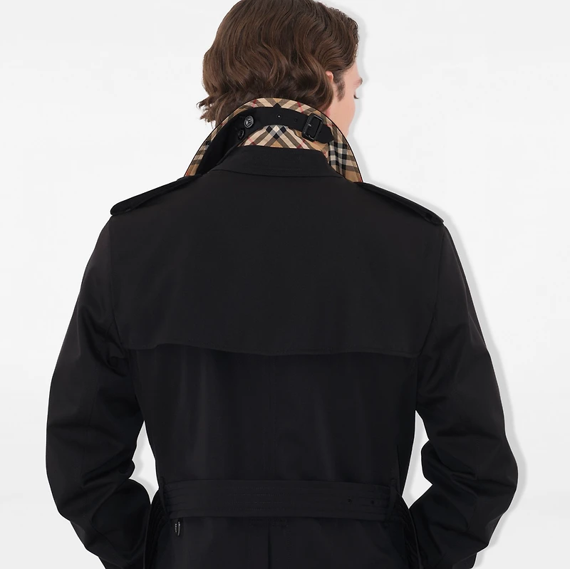 Short Kensington Heritage Trench Coat in Black - Men, Cotton Gabardine | Burberry® Official