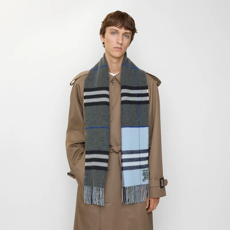 Contrast Check Cashmere Scarf in Marlborough grey/bank grey | Burberry® Official
